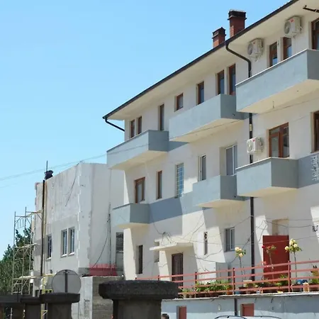 Apartment Kings 6 *